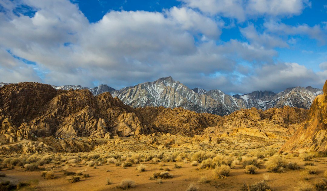 Alabama Hills boulders with Mount Whitney and the Sierra Nevada behind them